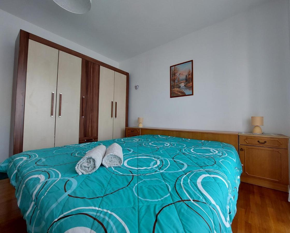 Apartments Rusin Linardici Bagian luar foto